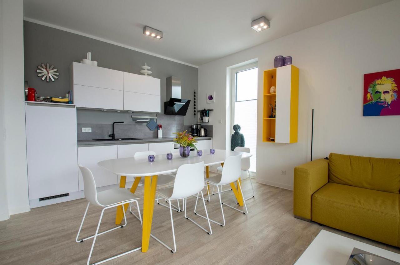 Albert-Inn-Glowe - Barrierefrei & 3 Schlafzimmer & Coworking & Strandkorb-Saisonal & Sauna Im Haus & Fahrraeder ภายนอก รูปภาพ